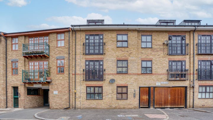 Louisa Close, Wetherell Road, London, E9 7BZ